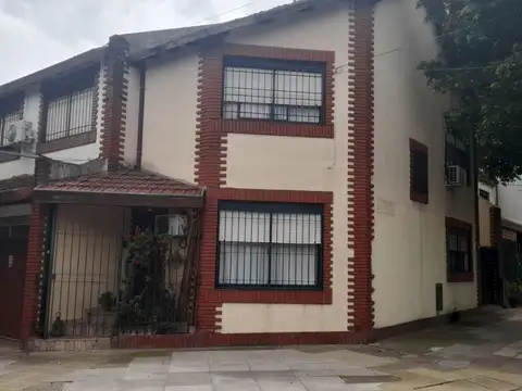 Hermoso PH con Cochera en Villa Urquiza