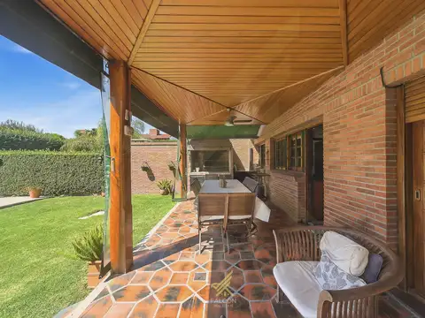 Casa en Venta de 5 dormitorios