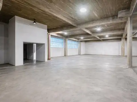 Deposito 2250m2!  Caballito - Flores