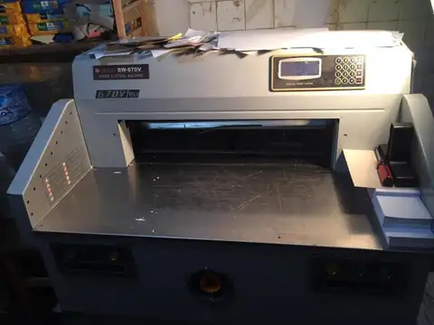GRAFICA y LIBRERÍA EN MINA CLAVERO SE VENDE