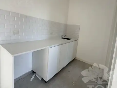 Casa en Alquiler en Laguna Grande, USD 3.500
