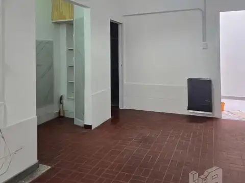 Depto Tipo Casa en Alquiler en Centro, $ 750.000