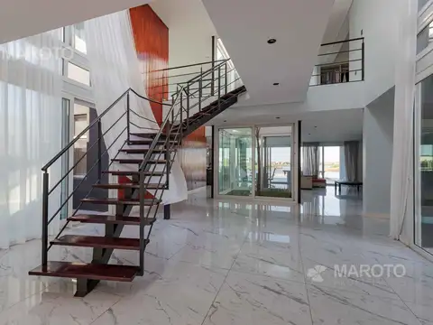 Casa en Alquiler al Este