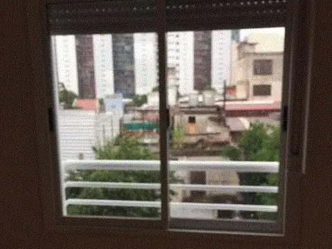 Av. Jujuy 1700  - 2 ambientes con balcón