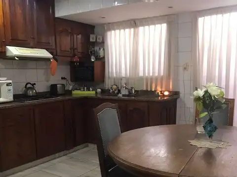 Depto Tipo Casa en Venta en Morón Norte, USD 70.000