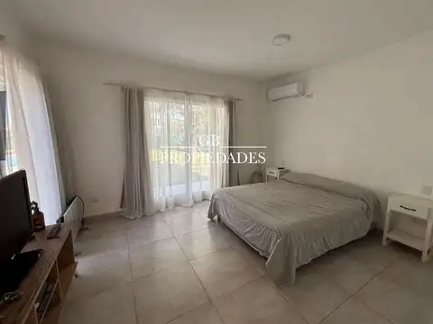 Casa en Venta en Pilar del Este - San Ramon, USD 158.000