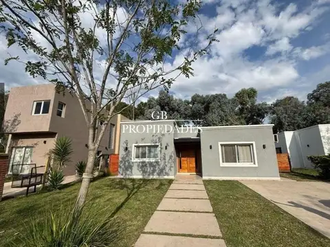 Venta de Casa 4 Ambientes en San Ramón, Pilar