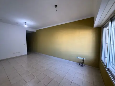 Depto Tipo Casa en Venta de 2 ambientes
