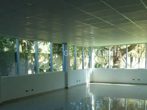 Exclusiva oficina 100 m2. en venta en Bureau Leloir.