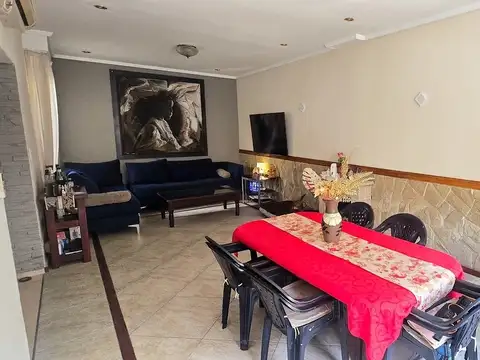 VENTA CASA 4 AMBIENTES LINIERS - EL CARDENAL 6900