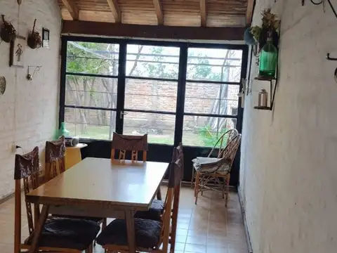 Casa 3 ambientes con 1 baño