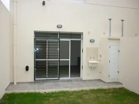 Departamento en Alquiler con 1 cocheras