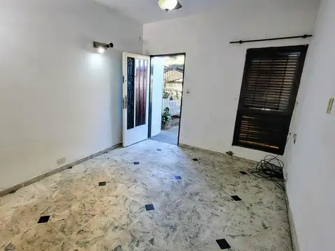 Depto Tipo Casa en Venta con 1 cocheras