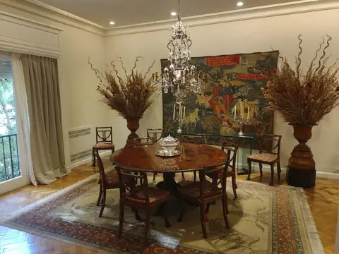 Departamento 8 ambientes con 2 baños