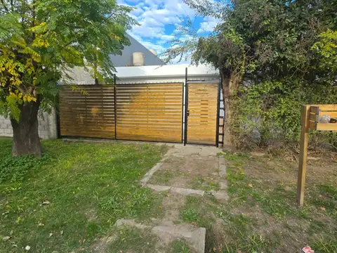 Casa - Alquiler - Argentina, Ituzaingó - Santiago rocca 1794