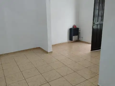 Depto Tipo Casa en Alquiler de 2 dormitorios