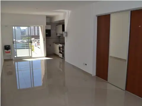 Venta Departamento  2 ambientes con balcón EN PATERNAL