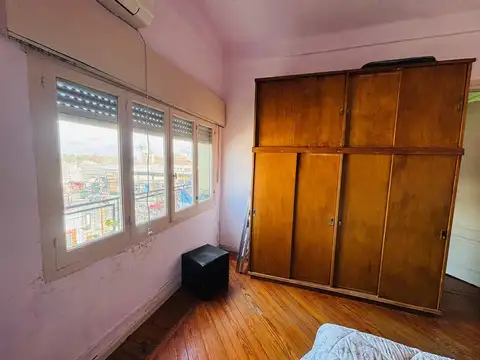 Depto Tipo Casa 4 ambientes con 2 baños