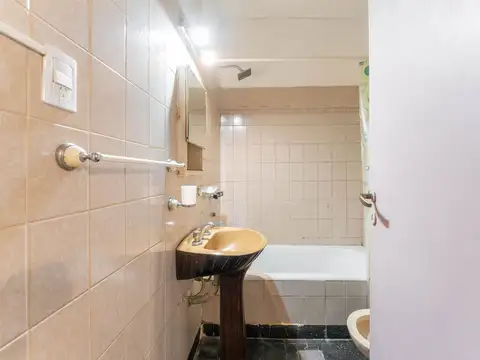 Depto Tipo Casa en Venta en Caballito, USD 84.000