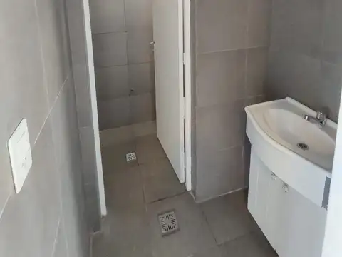 Galpon en Venta en Malvinas Argentinas, USD 130.000