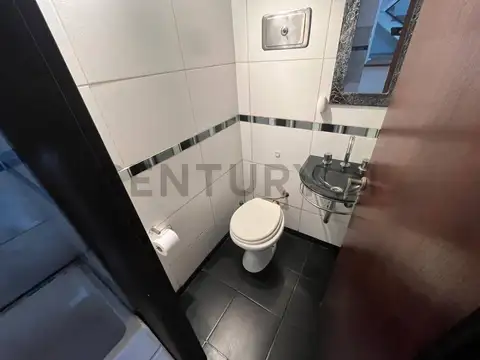 VENTA PH 3 AMBIENTES ENTRADA INDEPENDIENTE SIN EXPENSAS - CASTELAR