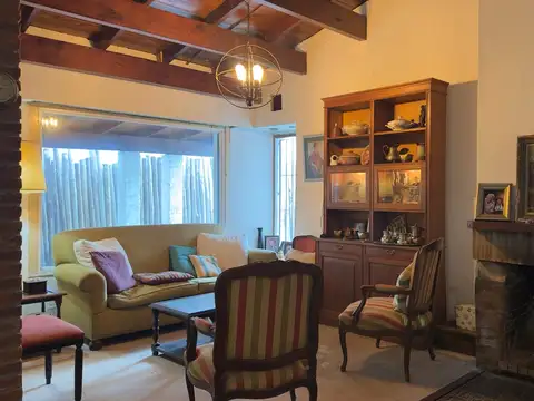 Casa en venta en barrio abierto Las Glorias-Ingeniero Maschwitz-4 ambientes-Escobar