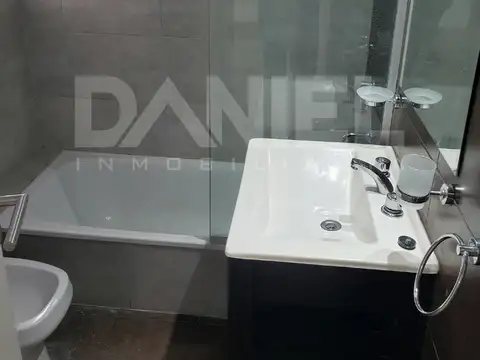 Departamento en Alquiler en Ituzaingo Sur, $ 700.000