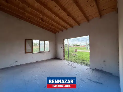 Casa 3 ambientes con 2 baños