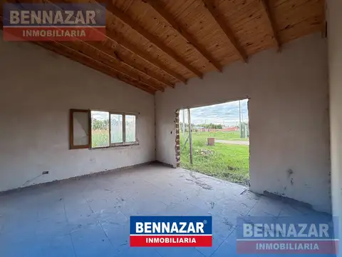 Casa 3 ambientes con 2 baños