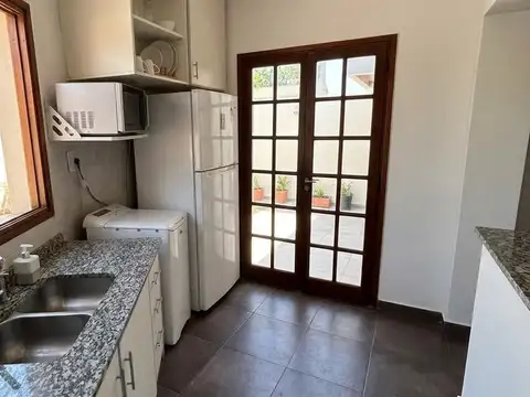 Depto Tipo Casa en Venta en Banfield, USD 70.000