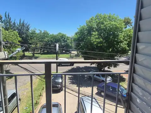 Depto Tipo Casa 4 ambientes con 1 baño