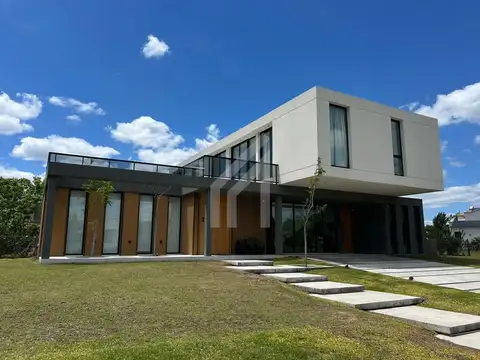 Casa en Venta o Alquiler en La Diligencia, Pilara, Pilar
