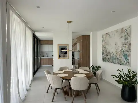 Casa 7 ambientes con 6 baños