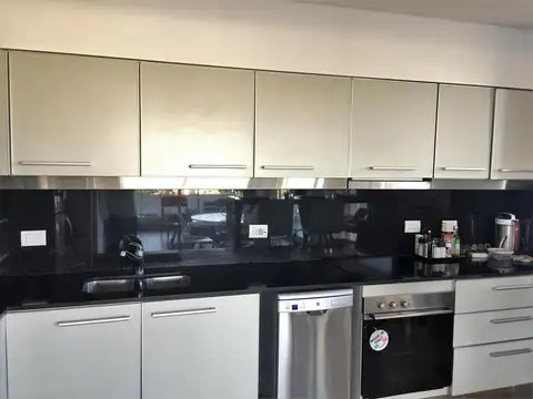 Oficina en Venta con 1 cochera