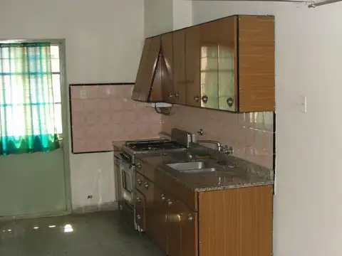 Casa sobre Moreno, centro de la ciudad de SAN JOSE. ENTRE RIOS.