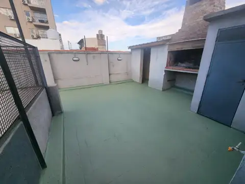 Depto Tipo Casa en Alquiler de 4 ambientes