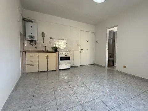 Departamento en Alquiler en Balvanera, $ 450.000