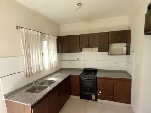Departamento en Alquiler con 1 cocheras
