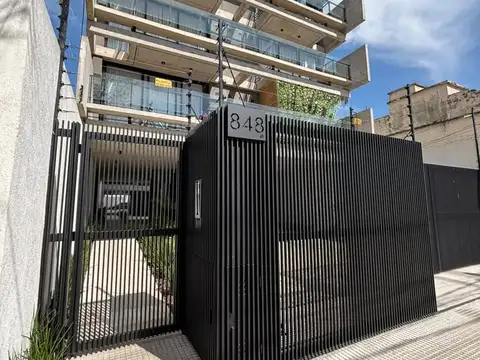 EXCELENTE 3 AMBIENTES A ESTRENAR CON COCHERA Y BALCÓN