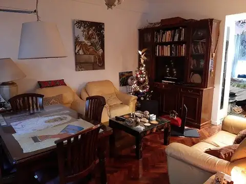 Venezuela 1500, Piso 1