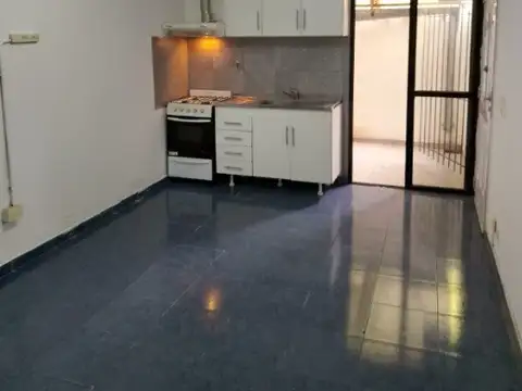 Santa Isabel 4700, Piso San