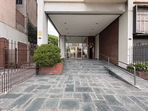 Avenida Belgrano 500, Piso 1