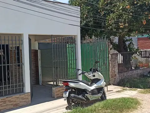 2 casas planta baja -Obligado 1900