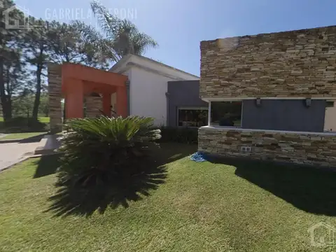 Casa en Venta en Guernica, USD 350.000