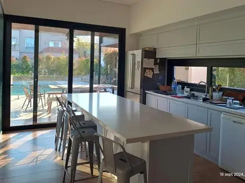 Casa en Alquiler Temporal en Bella Vista, USD 5.000