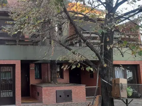 Duplex 4 ambientes con cochera