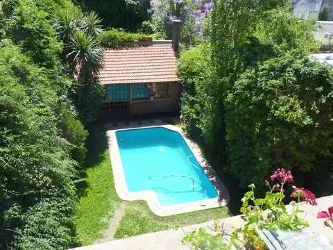 Casa 4 amb c/dependencia, jardín, pileta y cochera