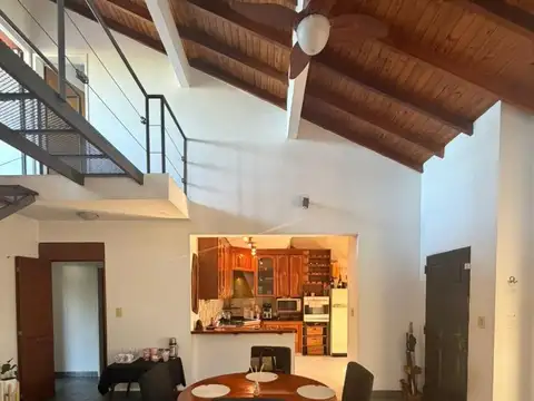 Depto Tipo Casa en Venta de 4 ambientes