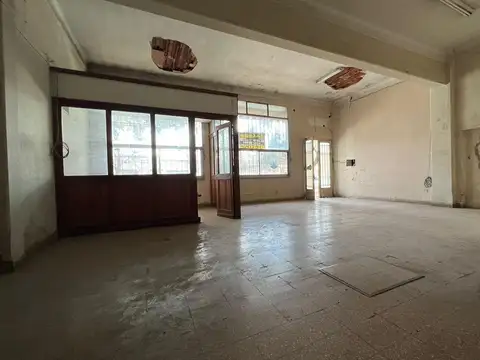 Depósito en venta - 2 Baños - 400mts2 - Mercedes