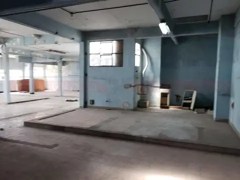 EXCELENTE GALPÓN EN VENTA DE 2600 M2 EN BALVANERA